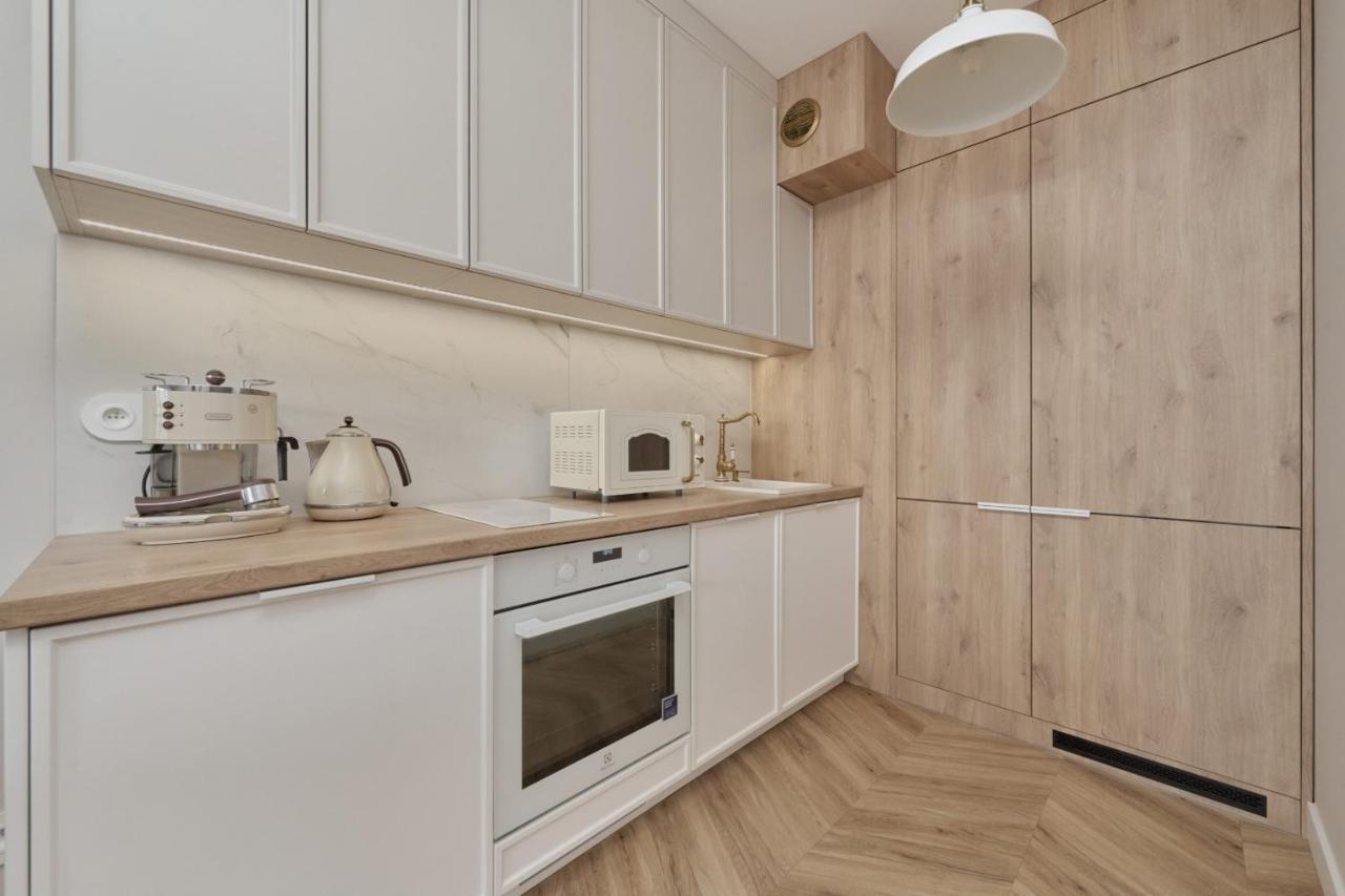 Elegant Apartment With Balcony Krakowska Wroclaw By Renters Prestige Bagian luar foto