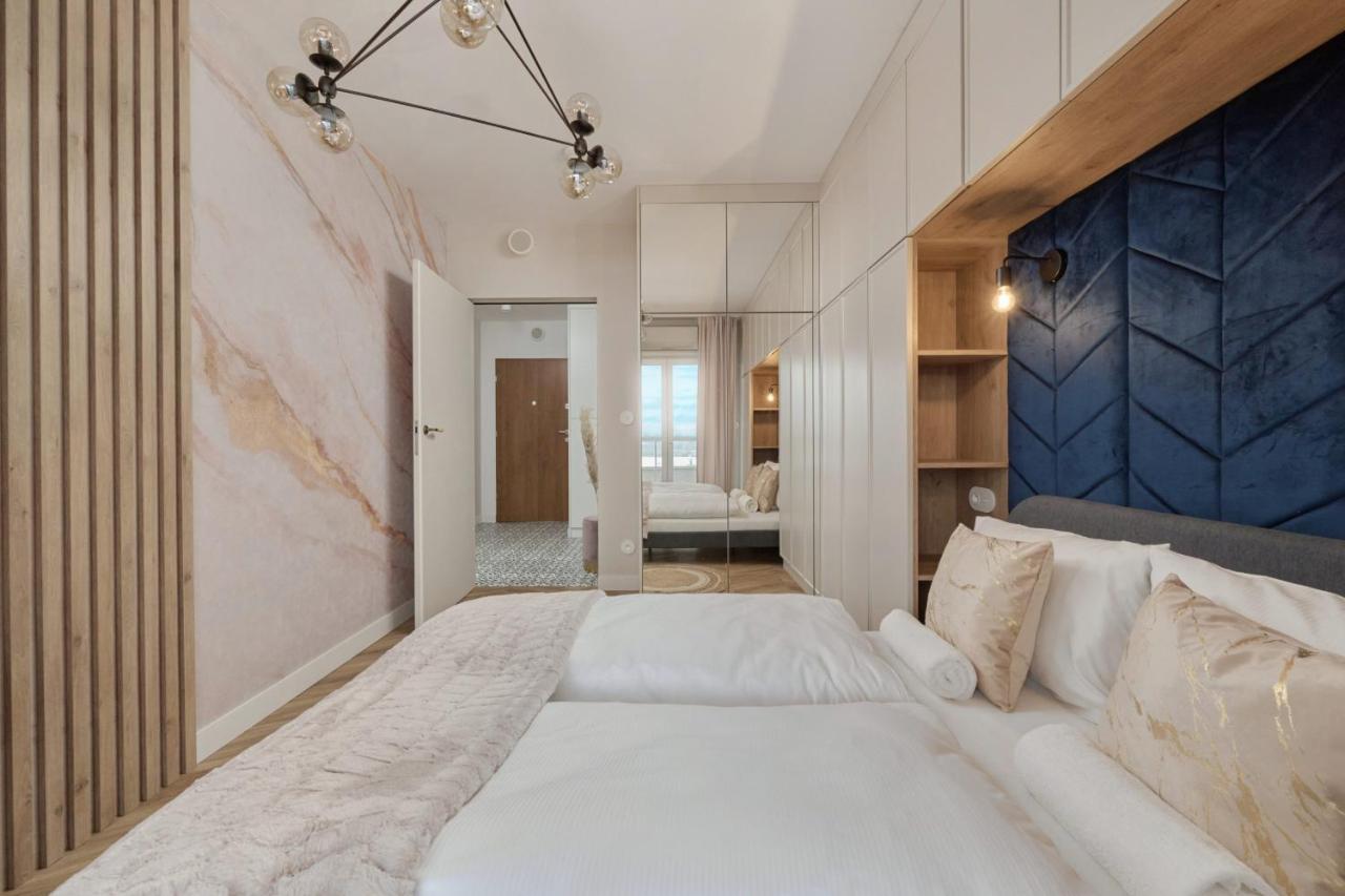 Elegant Apartment With Balcony Krakowska Wroclaw By Renters Prestige Bagian luar foto