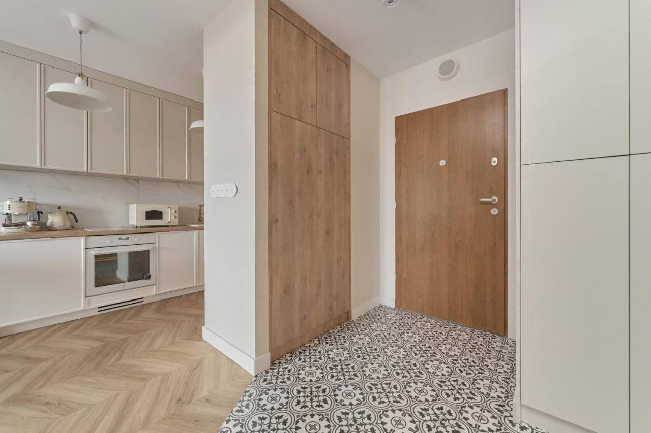 Elegant Apartment With Balcony Krakowska Wroclaw By Renters Prestige Bagian luar foto