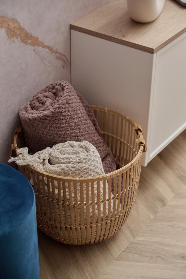 Elegant Apartment With Balcony Krakowska Wroclaw By Renters Prestige Bagian luar foto